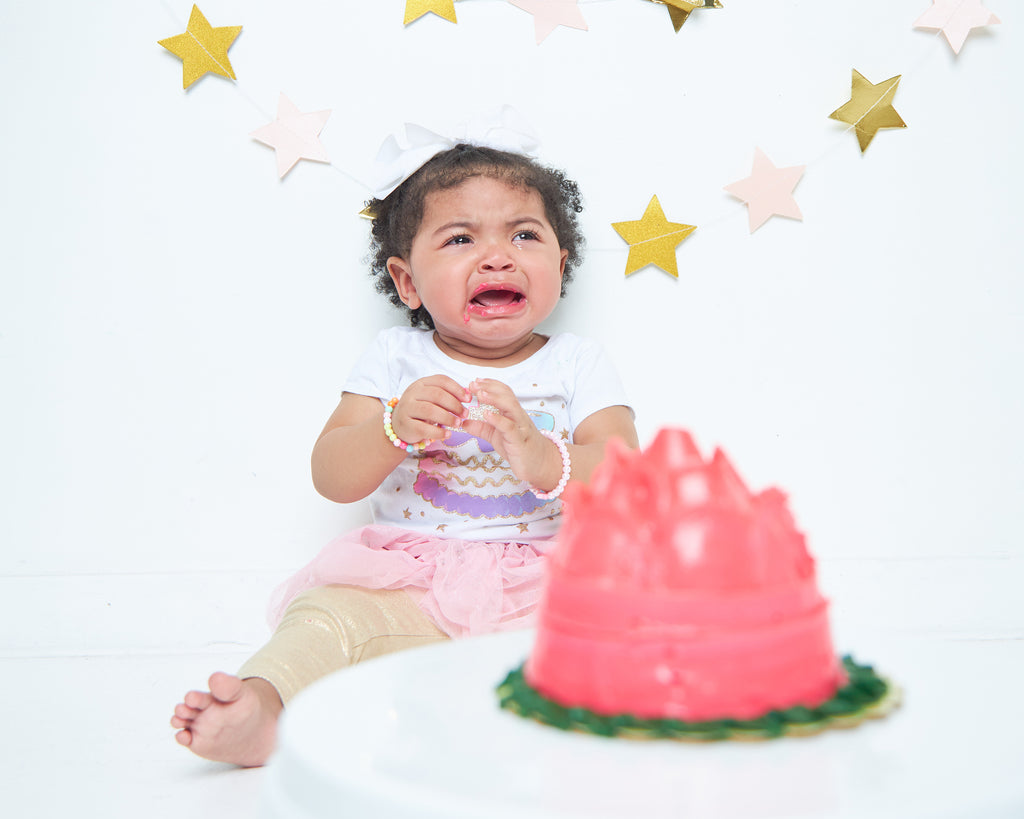 Cake Smash Photo Session with two backgrounds